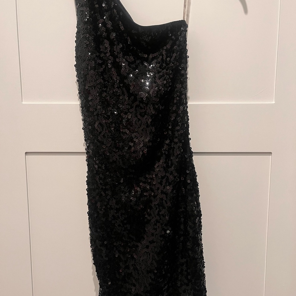 Black Sequin One-Shoulder Dress